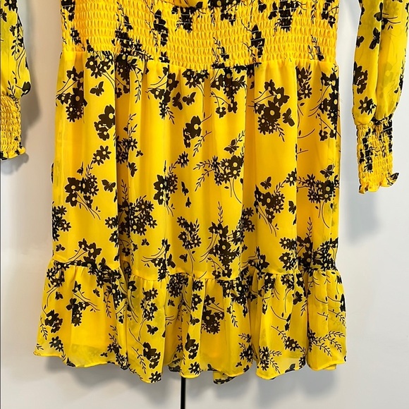 MICHAEL KORS NWOT Floral V Neck Yellow Ruffle Lined Dress, Size M - Picture 10 of 14